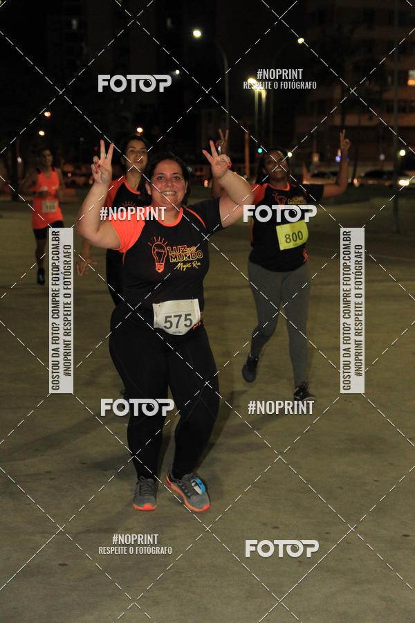 Buy your photos of the eventLuz do Mundo Night Run on Fotop