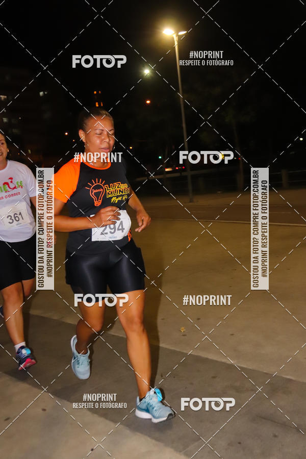 Buy your photos of the eventLuz do Mundo Night Run on Fotop