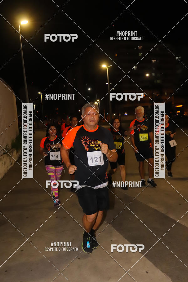 Buy your photos of the eventLuz do Mundo Night Run on Fotop