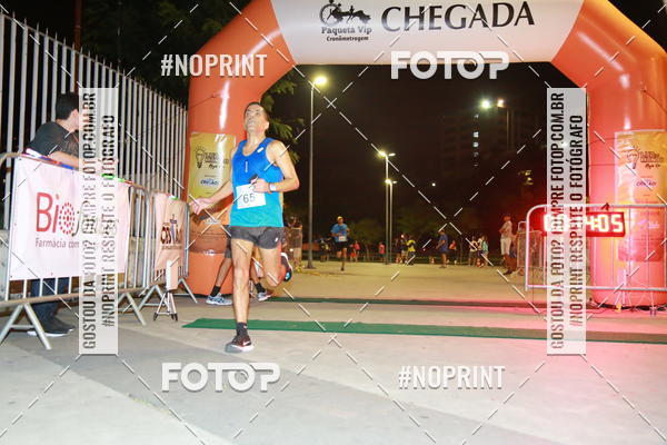 Buy your photos of the eventLuz do Mundo Night Run on Fotop