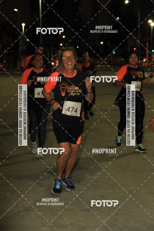 Buy your photos of the eventLuz do Mundo Night Run on Fotop