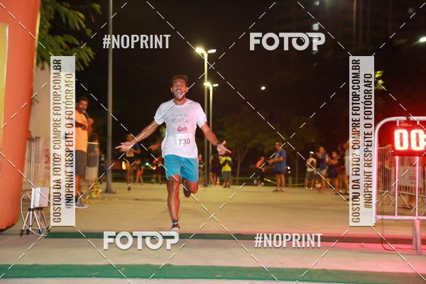 Buy your photos of the eventLuz do Mundo Night Run on Fotop