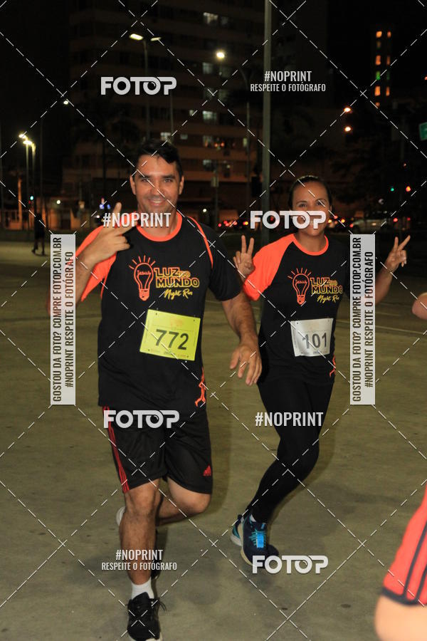 Buy your photos of the eventLuz do Mundo Night Run on Fotop