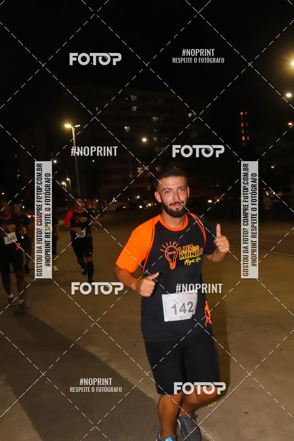 Buy your photos of the eventLuz do Mundo Night Run on Fotop