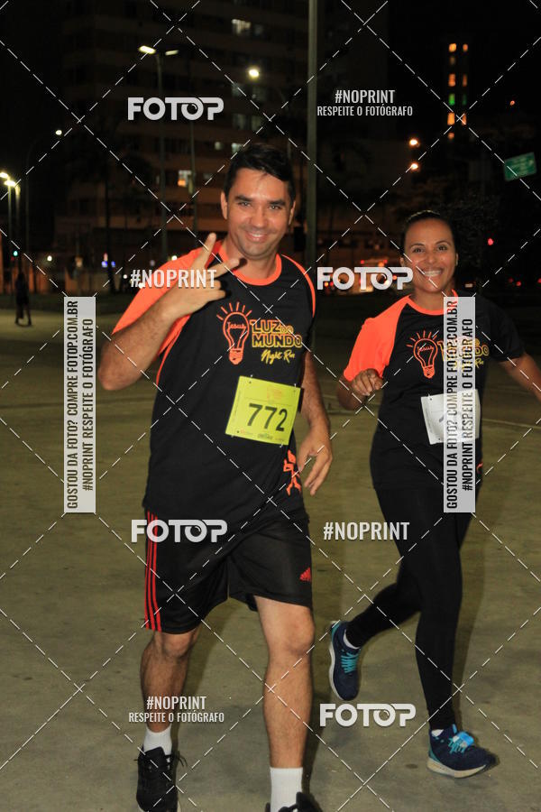 Buy your photos of the eventLuz do Mundo Night Run on Fotop