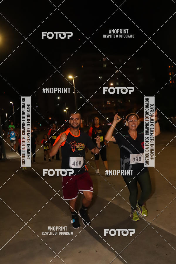 Buy your photos of the eventLuz do Mundo Night Run on Fotop