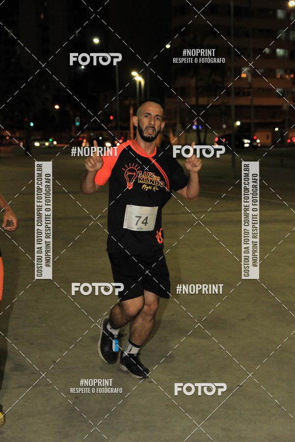 Buy your photos of the eventLuz do Mundo Night Run on Fotop