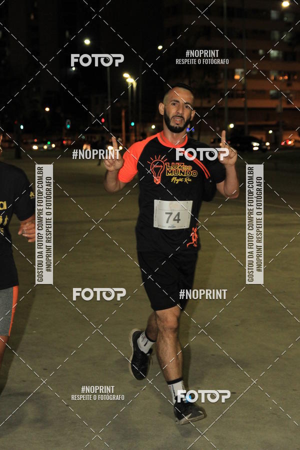 Buy your photos of the eventLuz do Mundo Night Run on Fotop