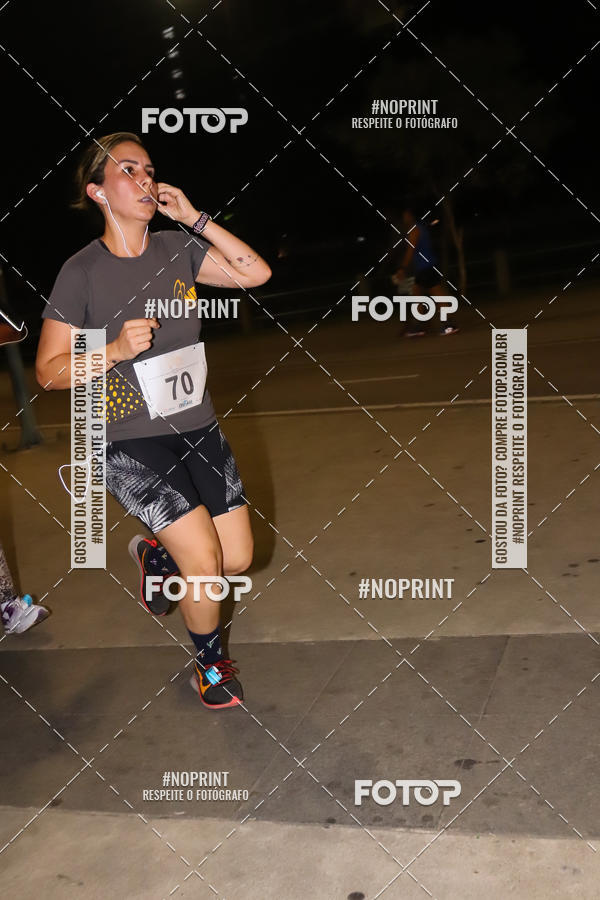 Buy your photos of the eventLuz do Mundo Night Run on Fotop