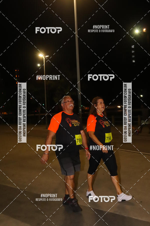 Buy your photos of the eventLuz do Mundo Night Run on Fotop