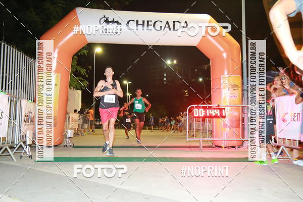 Buy your photos of the eventLuz do Mundo Night Run on Fotop
