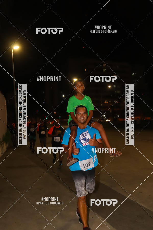 Buy your photos of the eventLuz do Mundo Night Run on Fotop