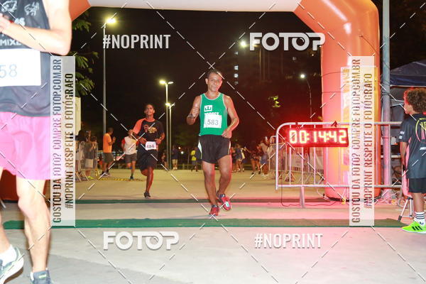 Buy your photos of the eventLuz do Mundo Night Run on Fotop