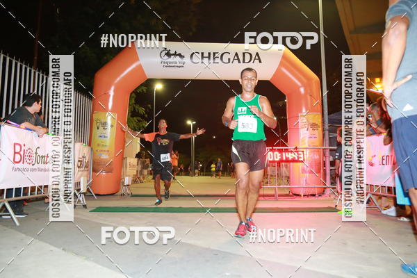 Buy your photos of the eventLuz do Mundo Night Run on Fotop
