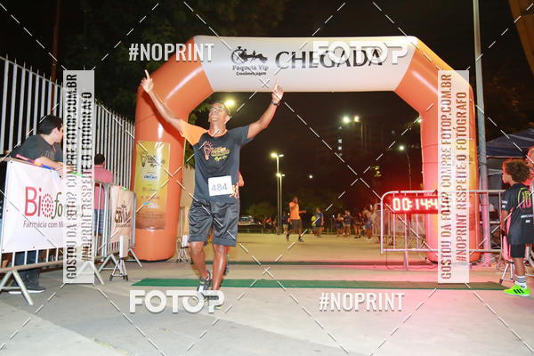 Buy your photos of the eventLuz do Mundo Night Run on Fotop