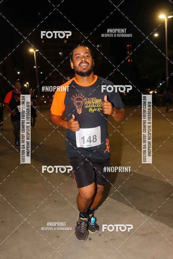 Buy your photos of the eventLuz do Mundo Night Run on Fotop