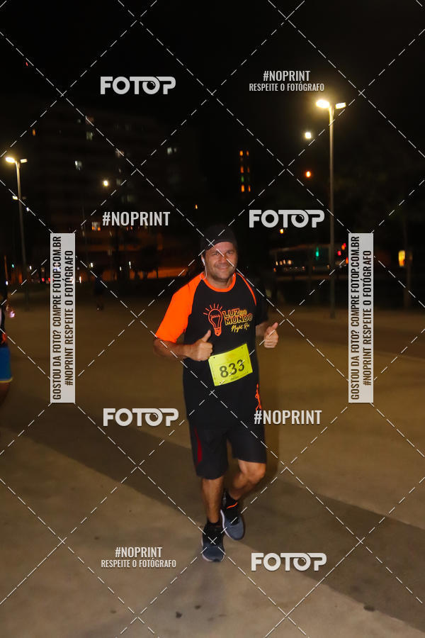 Buy your photos of the eventLuz do Mundo Night Run on Fotop