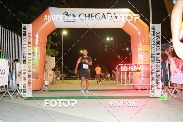Buy your photos of the eventLuz do Mundo Night Run on Fotop