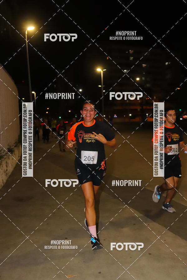 Buy your photos of the eventLuz do Mundo Night Run on Fotop