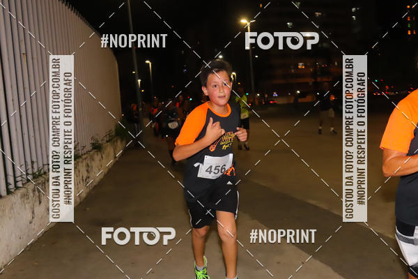 Buy your photos of the eventLuz do Mundo Night Run on Fotop