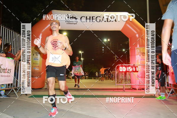 Buy your photos of the eventLuz do Mundo Night Run on Fotop
