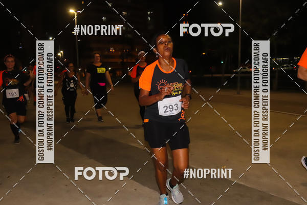 Buy your photos of the eventLuz do Mundo Night Run on Fotop