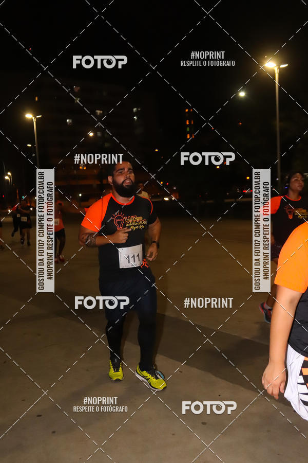 Buy your photos of the eventLuz do Mundo Night Run on Fotop