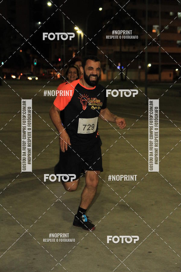 Buy your photos of the eventLuz do Mundo Night Run on Fotop