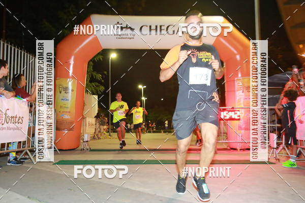 Buy your photos of the eventLuz do Mundo Night Run on Fotop