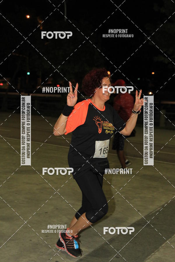 Buy your photos of the eventLuz do Mundo Night Run on Fotop