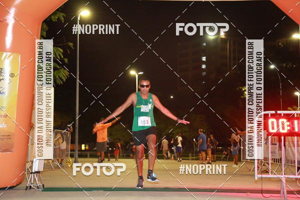 Buy your photos of the eventLuz do Mundo Night Run on Fotop