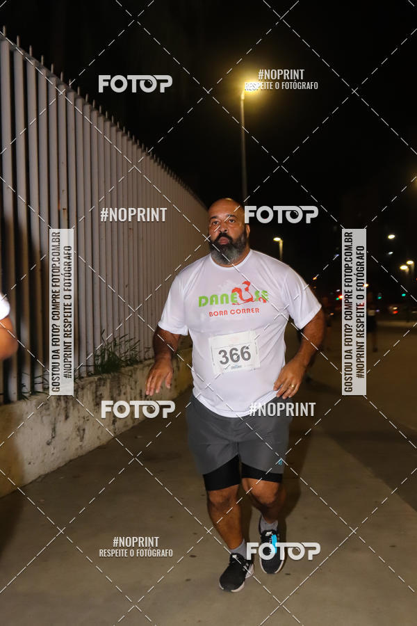Buy your photos of the eventLuz do Mundo Night Run on Fotop