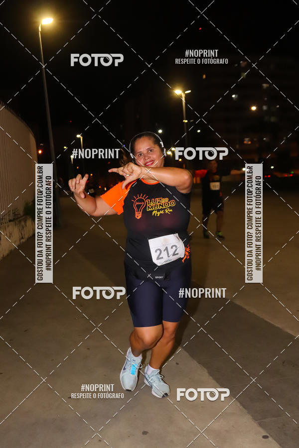 Buy your photos of the eventLuz do Mundo Night Run on Fotop