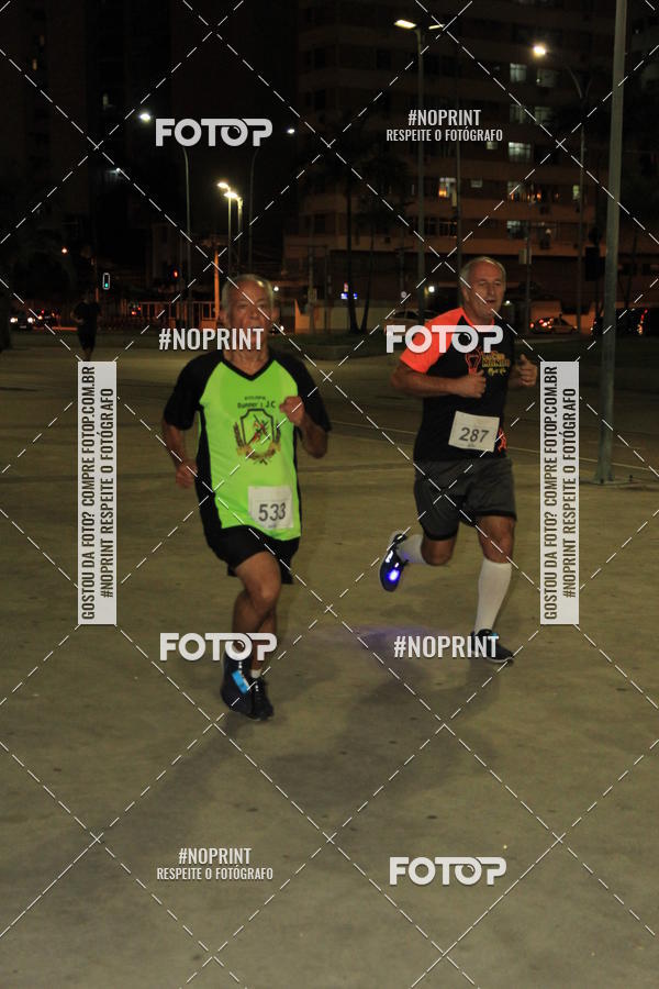 Buy your photos of the eventLuz do Mundo Night Run on Fotop