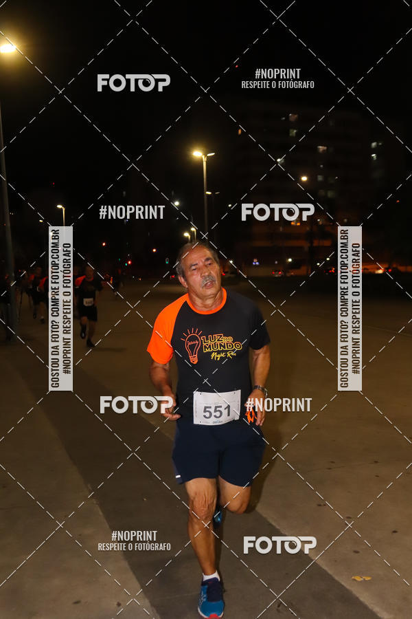 Buy your photos of the eventLuz do Mundo Night Run on Fotop