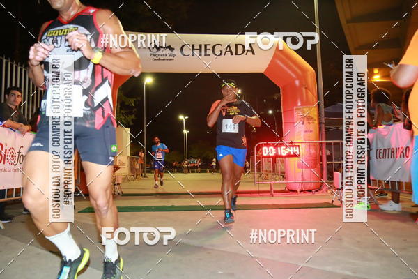 Buy your photos of the eventLuz do Mundo Night Run on Fotop
