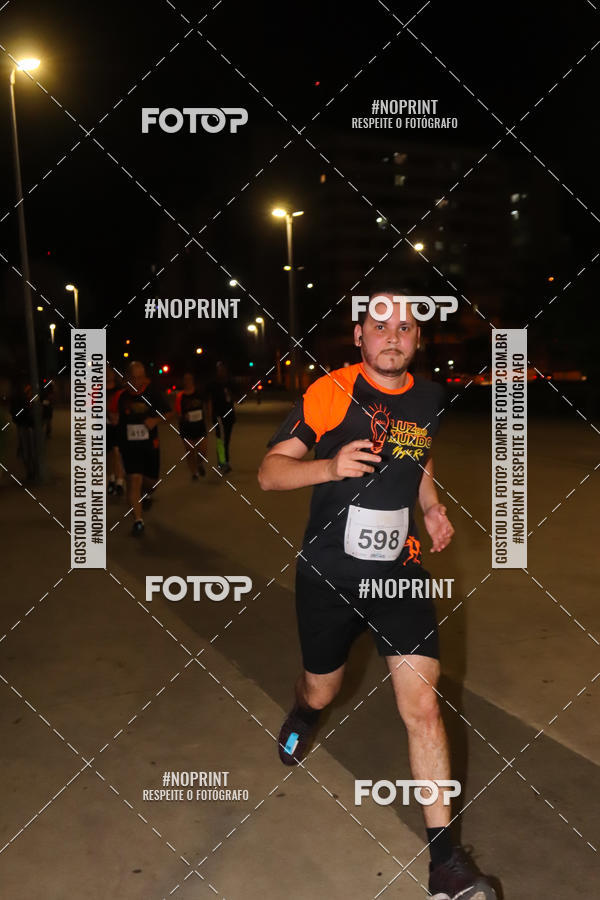 Buy your photos of the eventLuz do Mundo Night Run on Fotop