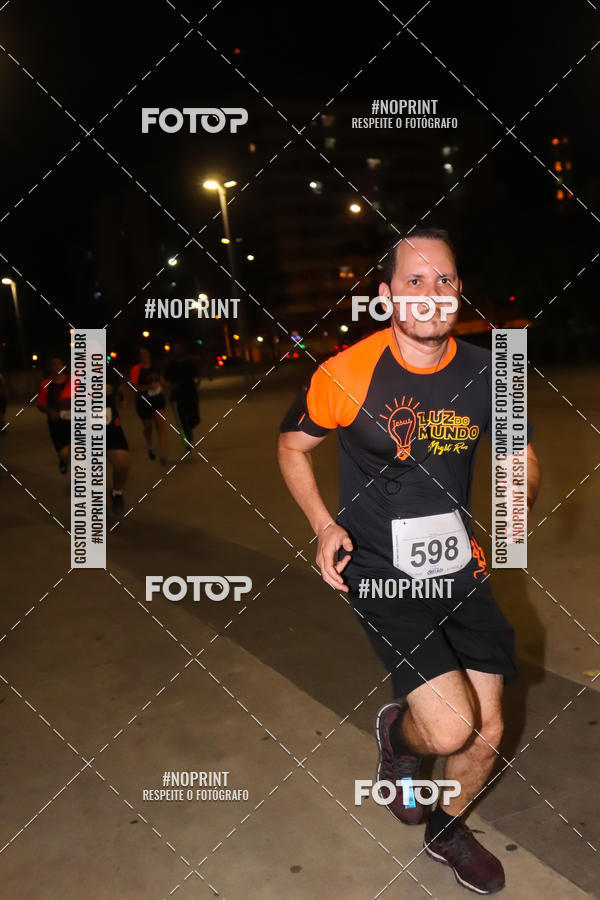 Buy your photos of the eventLuz do Mundo Night Run on Fotop
