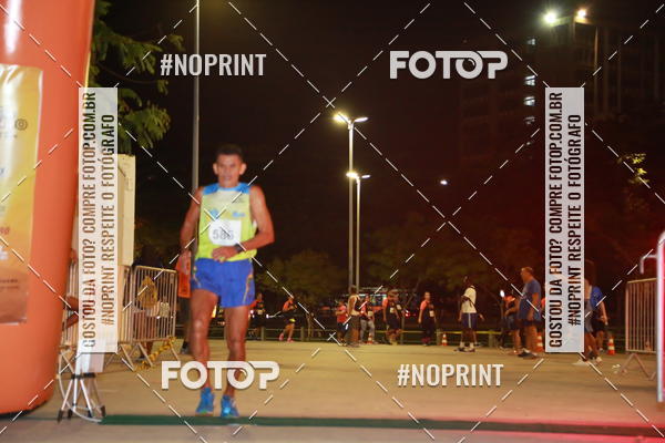 Buy your photos of the eventLuz do Mundo Night Run on Fotop