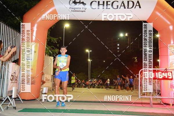 Buy your photos of the eventLuz do Mundo Night Run on Fotop