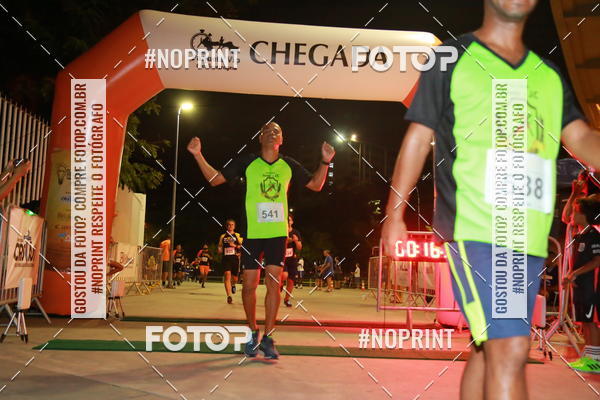 Buy your photos of the eventLuz do Mundo Night Run on Fotop
