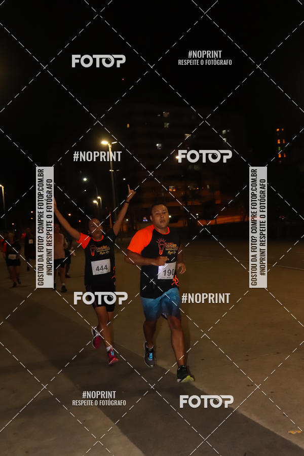 Buy your photos of the eventLuz do Mundo Night Run on Fotop
