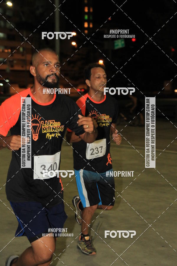 Buy your photos of the eventLuz do Mundo Night Run on Fotop