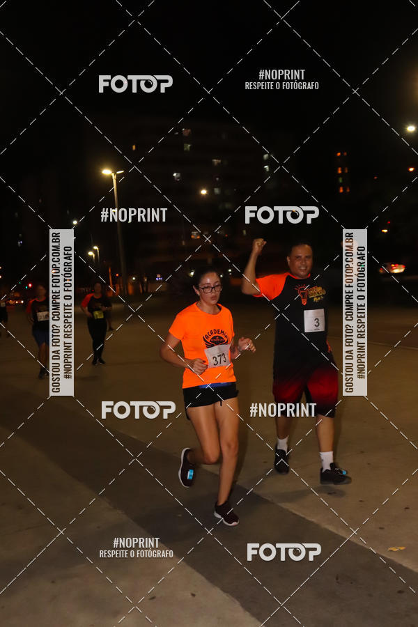 Buy your photos of the eventLuz do Mundo Night Run on Fotop