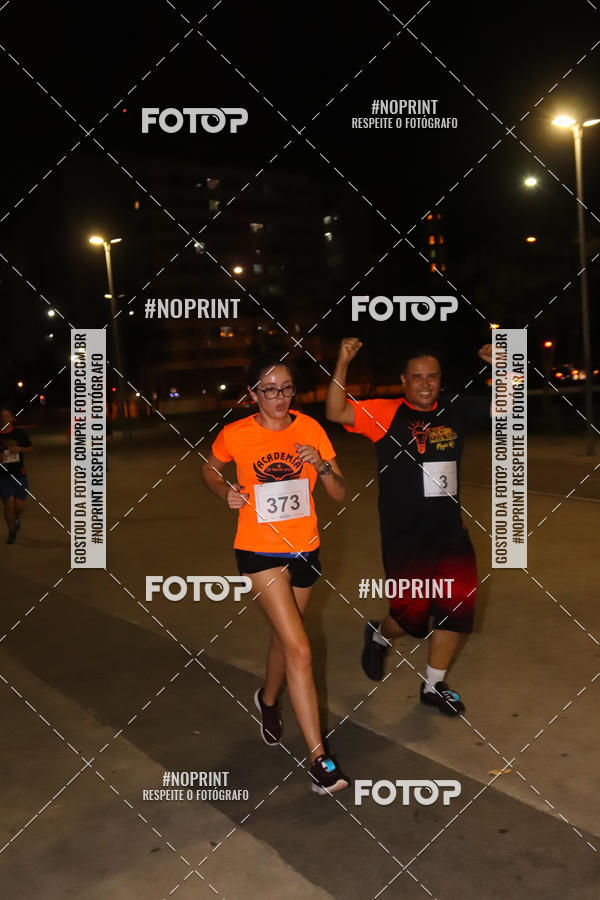 Buy your photos of the eventLuz do Mundo Night Run on Fotop