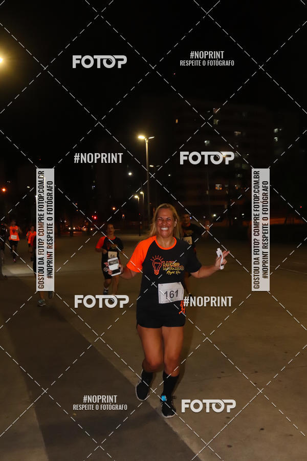 Buy your photos of the eventLuz do Mundo Night Run on Fotop