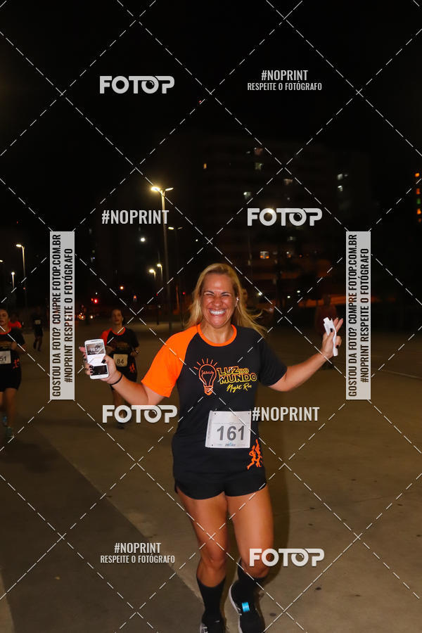 Buy your photos of the eventLuz do Mundo Night Run on Fotop