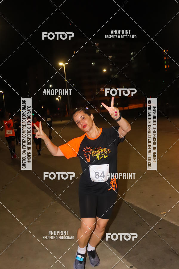 Buy your photos of the eventLuz do Mundo Night Run on Fotop