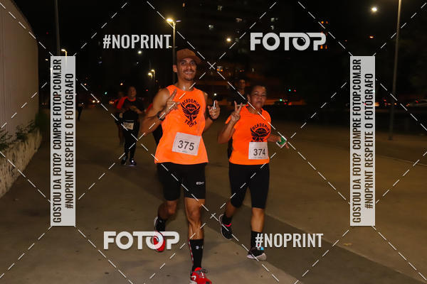 Buy your photos of the eventLuz do Mundo Night Run on Fotop