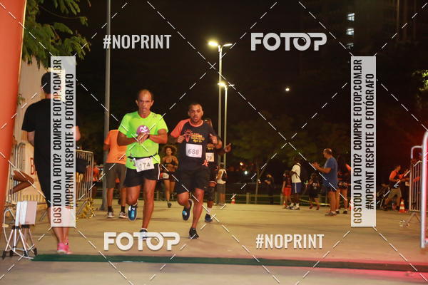 Buy your photos of the eventLuz do Mundo Night Run on Fotop